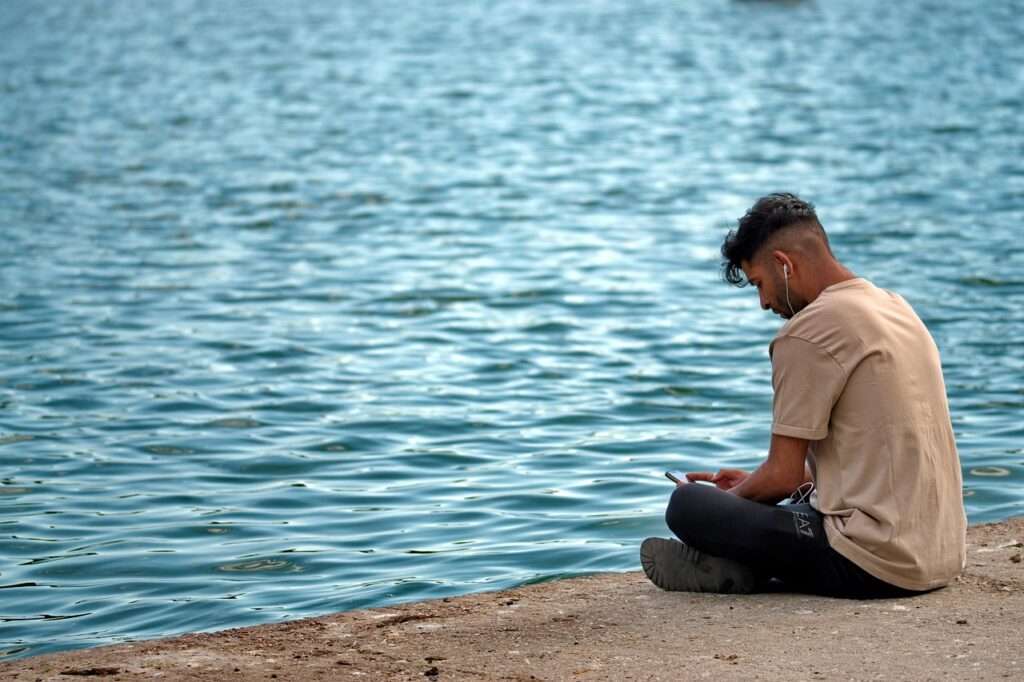 不倫の秘密話を相談する人は誰が適切なのか？