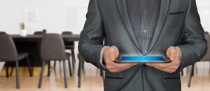 不倫が原因で仕事に集中できない時の対処法は？