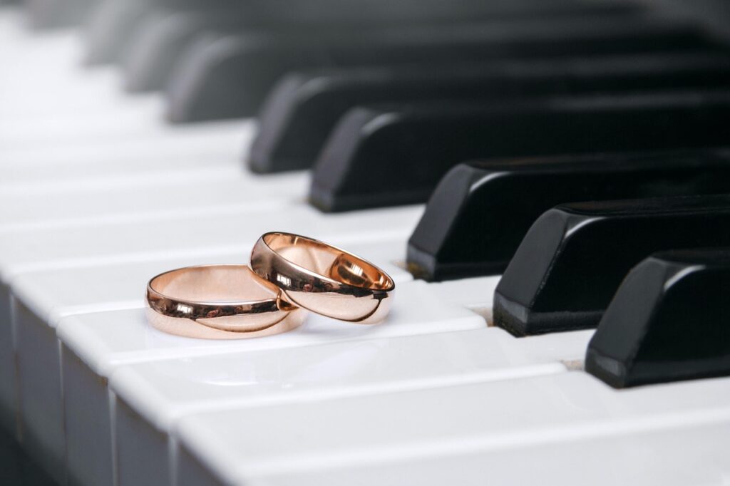 不倫をしている既婚者が好きすぎて苦しい時の対処法は？